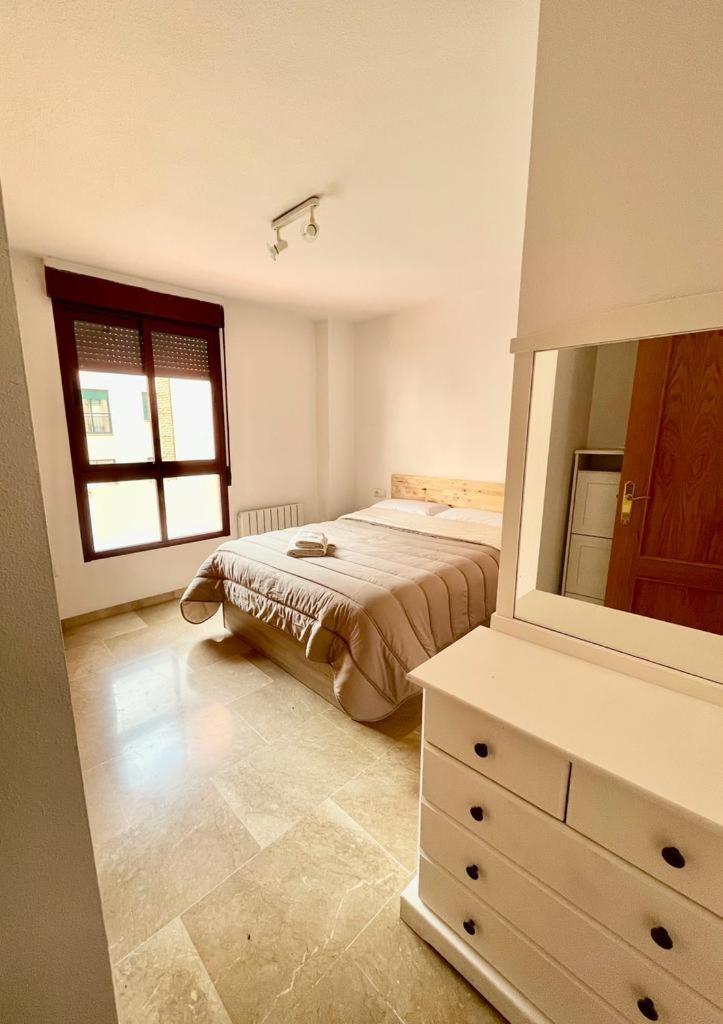 Apartamento, Piscina Y Parking Granada Tico Medina Екстериор снимка